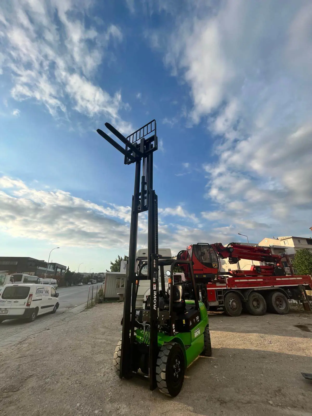 Bursa Lityum İyon Pilli Forklift Kiralama - Keska Vinç